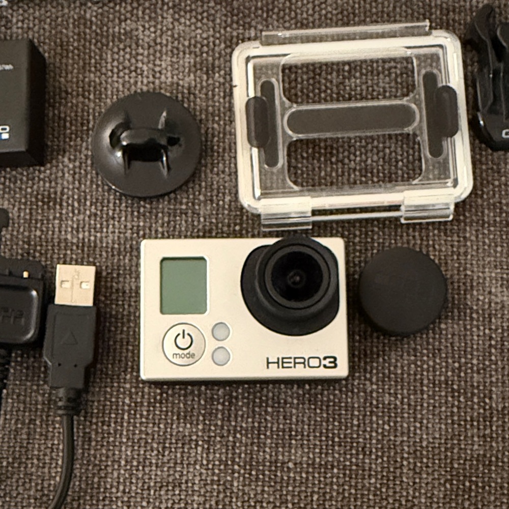 GoPro Hero3 Action Camera Bundle - Black - Picture 2 of 8